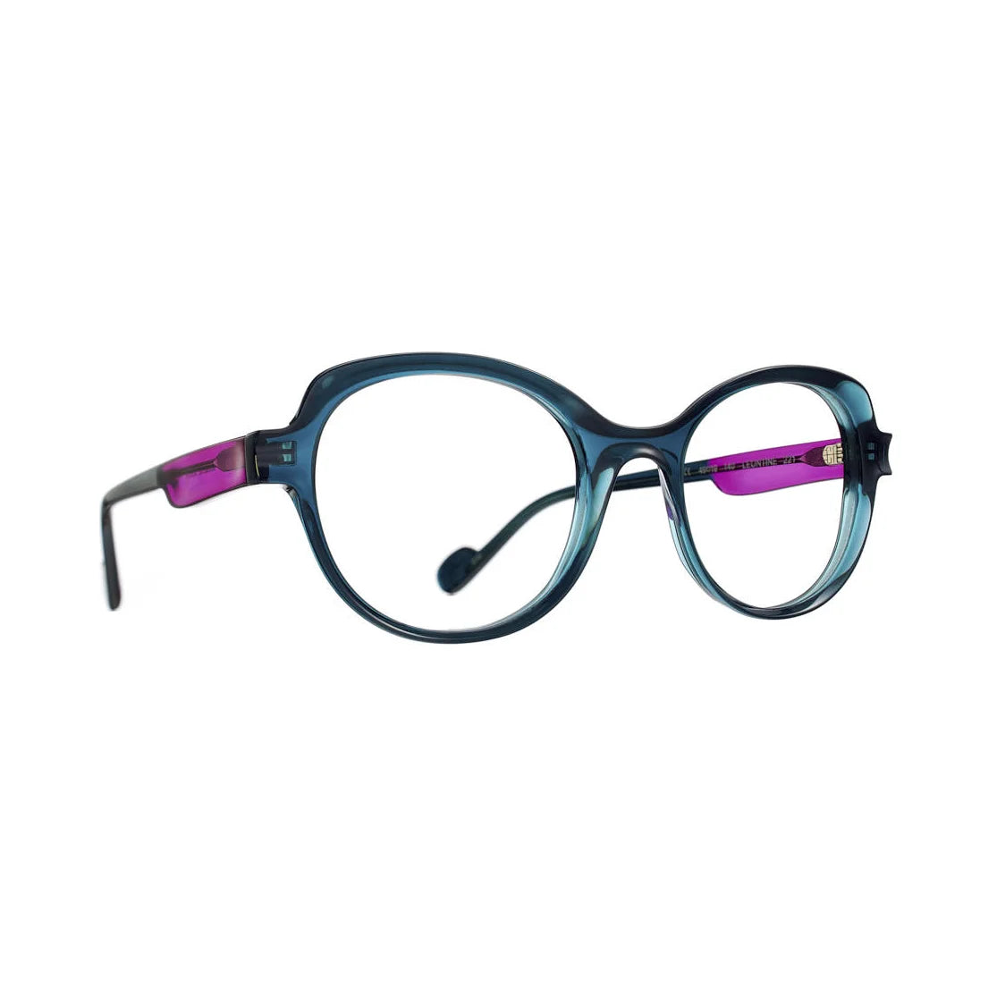 Caroline Abram Leontine Azul